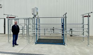 Read Industrial weigh gate